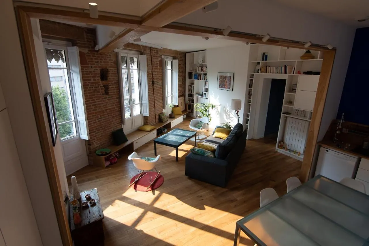 Appartement Belfort - Centre - Metro - 6 Pers contacts